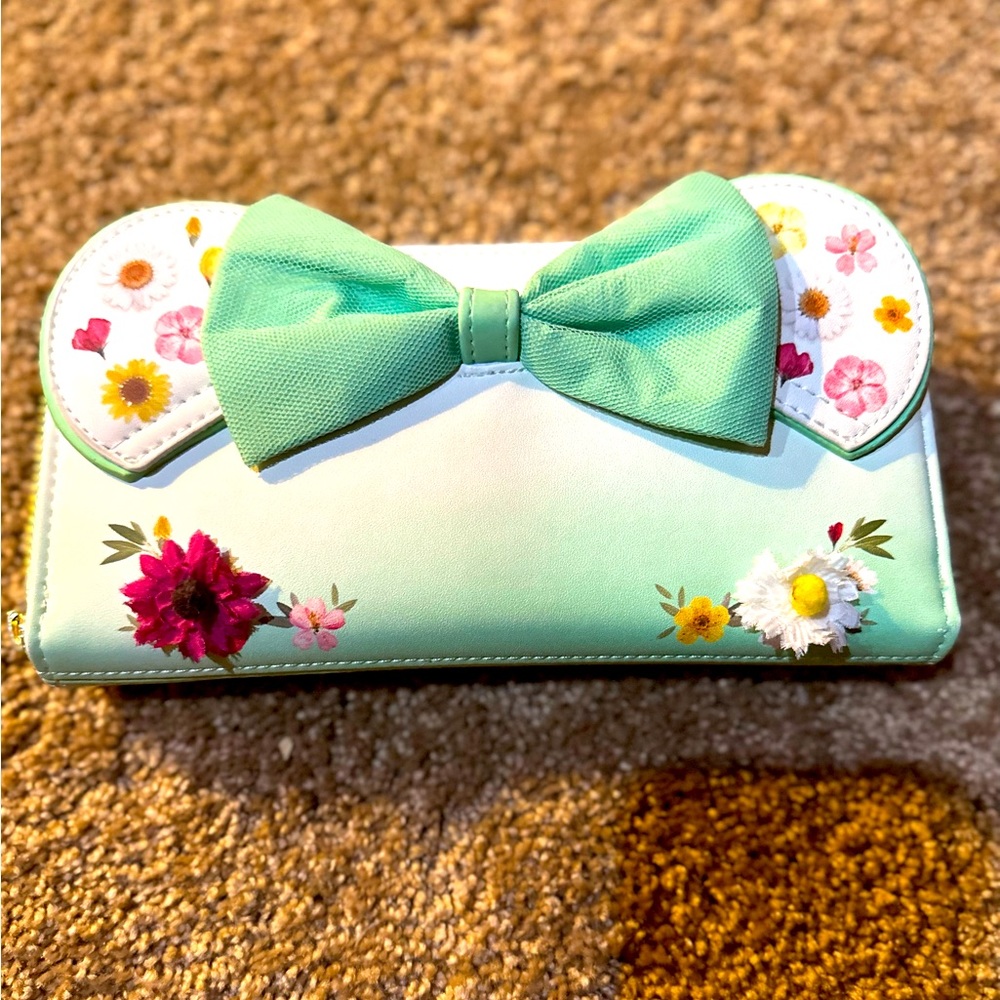 Loungefly Disney Minnie Spring Floral Wallet